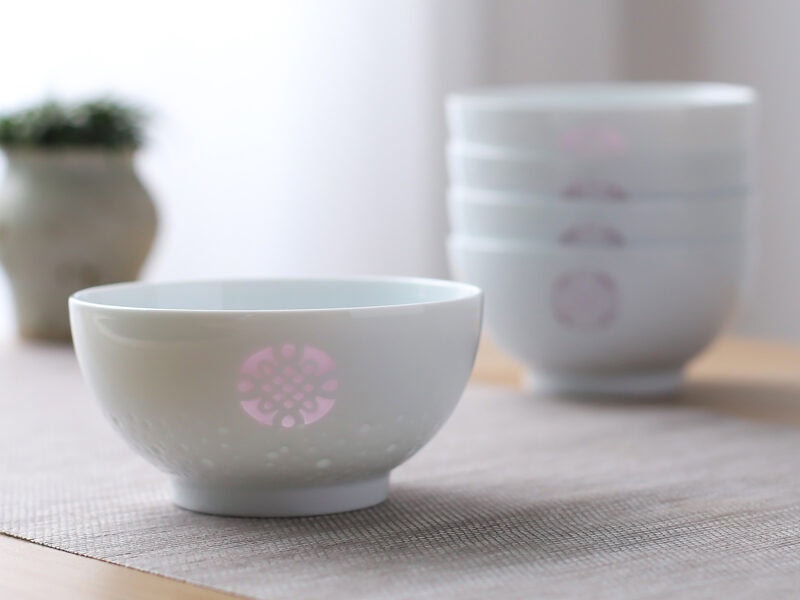 Ceramic Bowl Set: Chinese Knot-pattern Linglong Bowl Set of 6