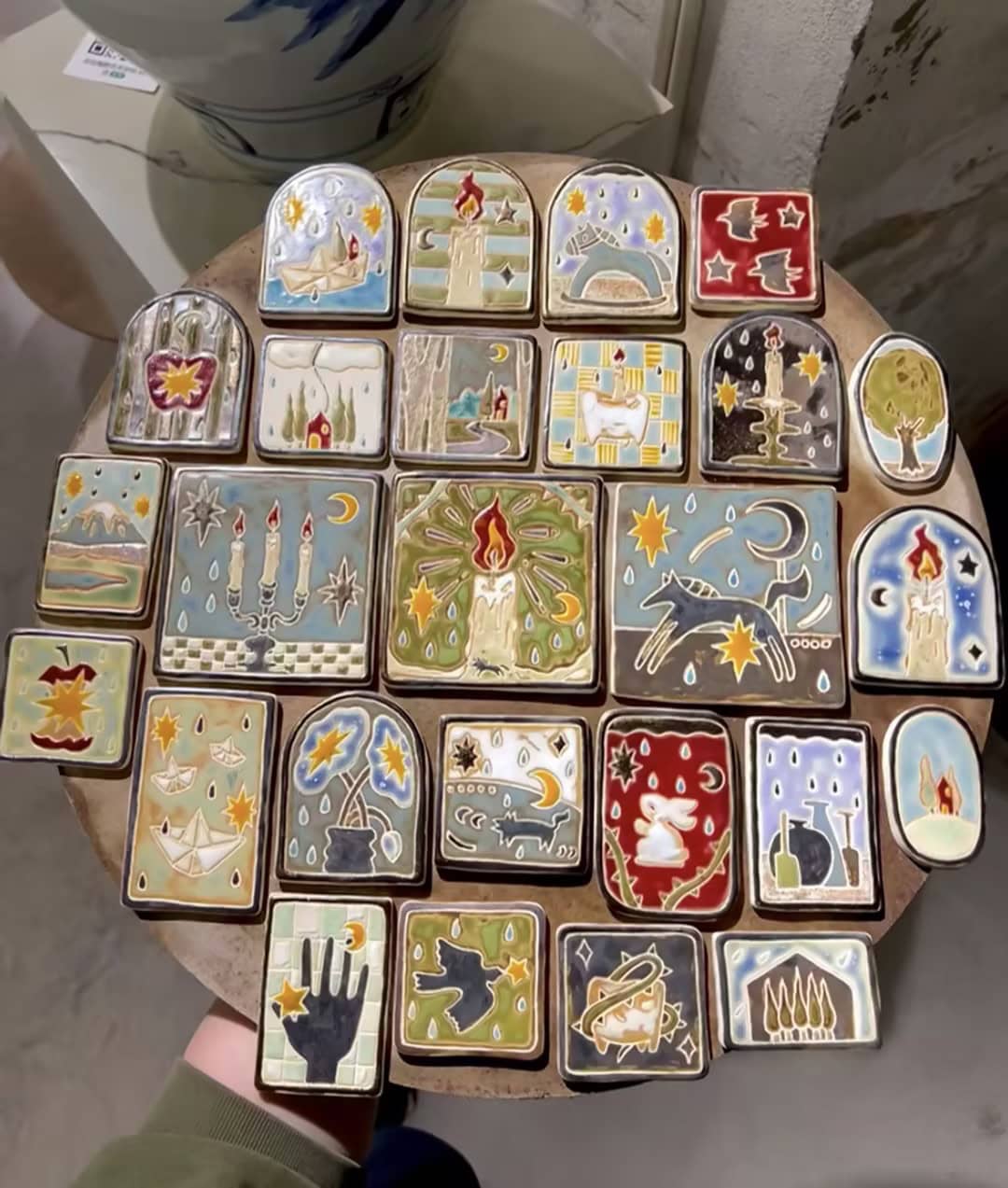 Ceramic Refrigerator Magnets: Bringing Jingdezhen Porcelain into Everyday Life