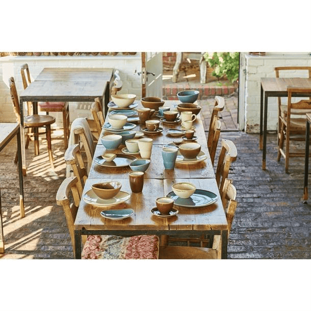 Lightweight vs Heavy Ceramic Tableware